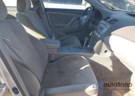 2011 Toyota Camry Le z USA, uszkodzony, nr VIN 4T4BF3EKXBR147149